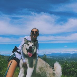 Meet your Posher, Sierra